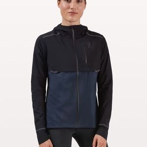 On Running Womens Weather Jacket Black/Navy